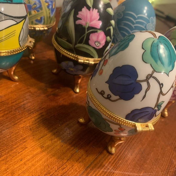 ๐ฅ๐ Wow 8 hand painted porcelain eggs ๐ - Picture 17 of 17